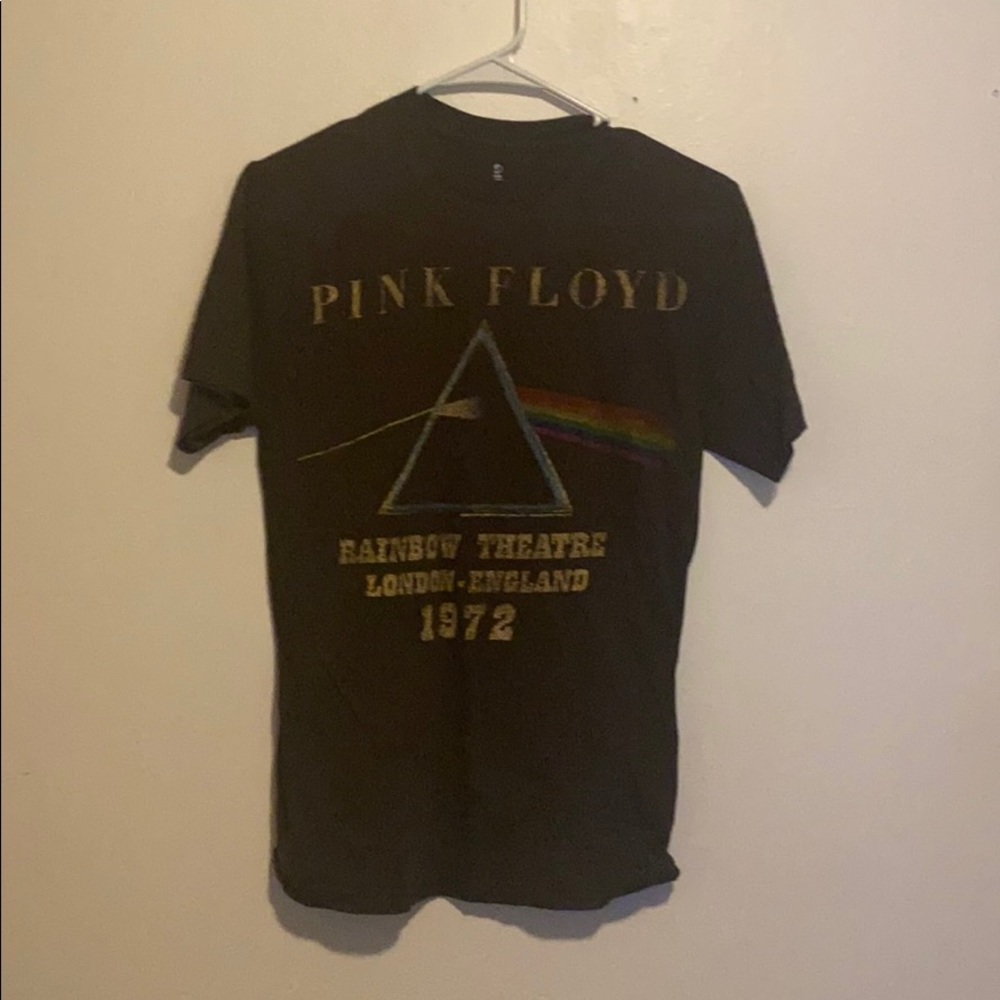 Tee shirt